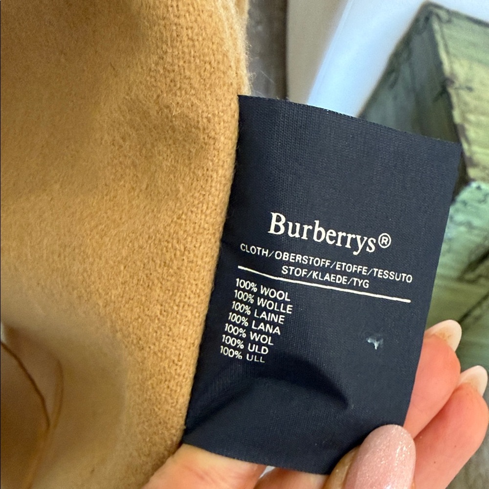 Vintage Burberry's Wool Coat Liner - Picture 5 of 6